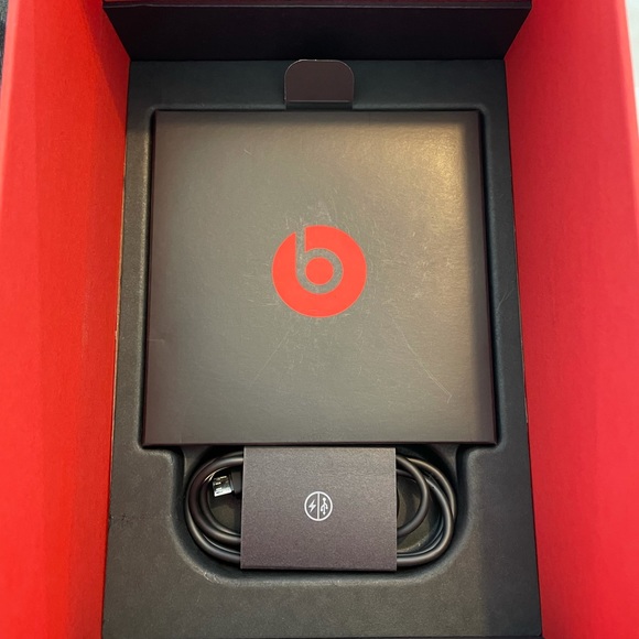 Beats solo 3 wireless gold - Picture 8 of 9